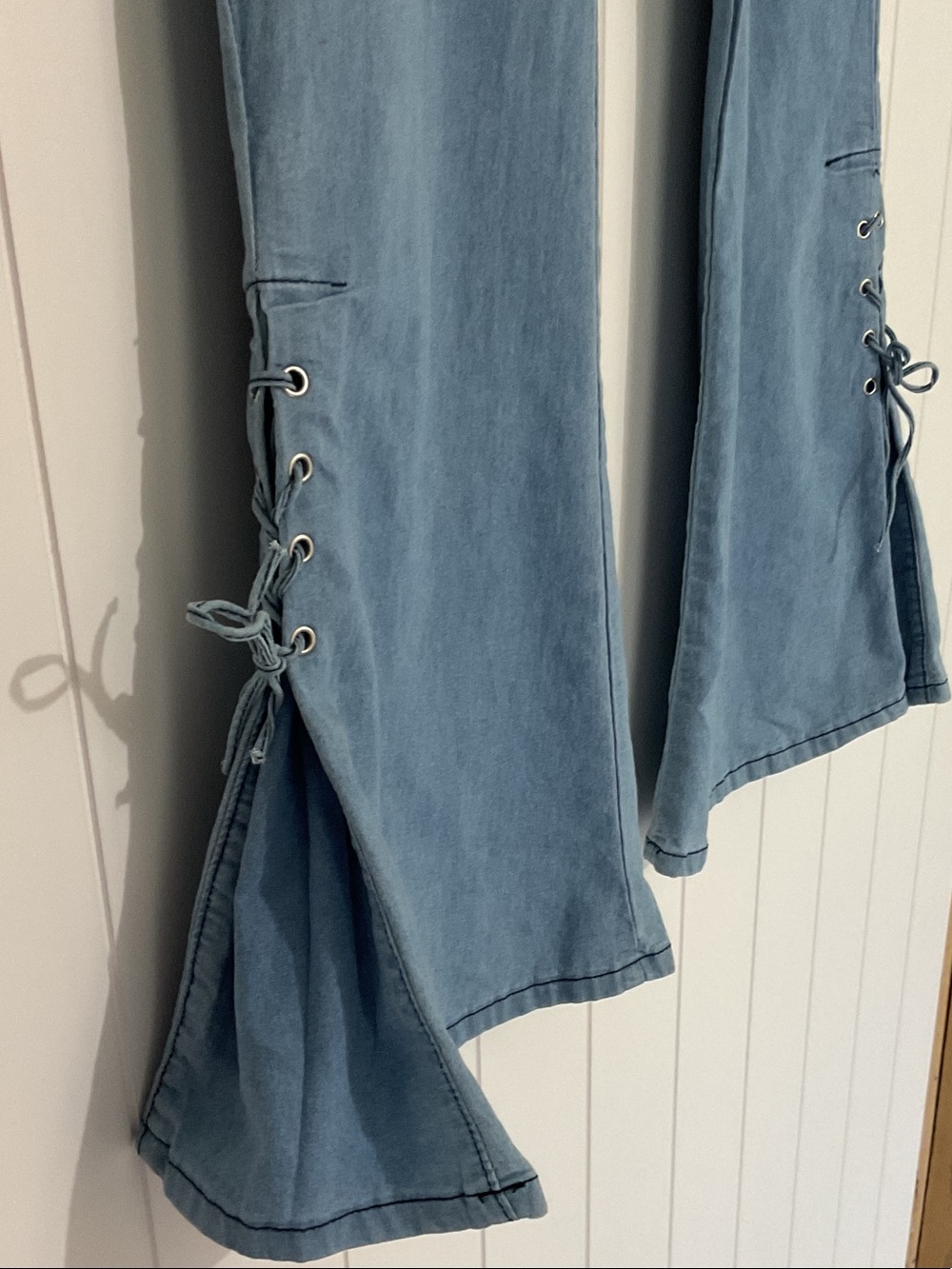 Plus 2XL Women's Light Blue Lace-Up Flare Jeans - Picture 3 of 13